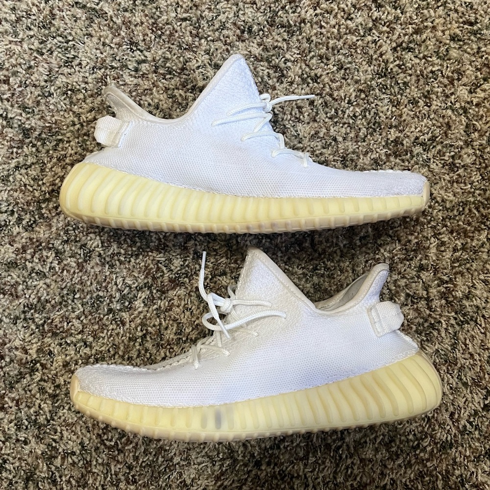 Yeezy 350 cream U.A